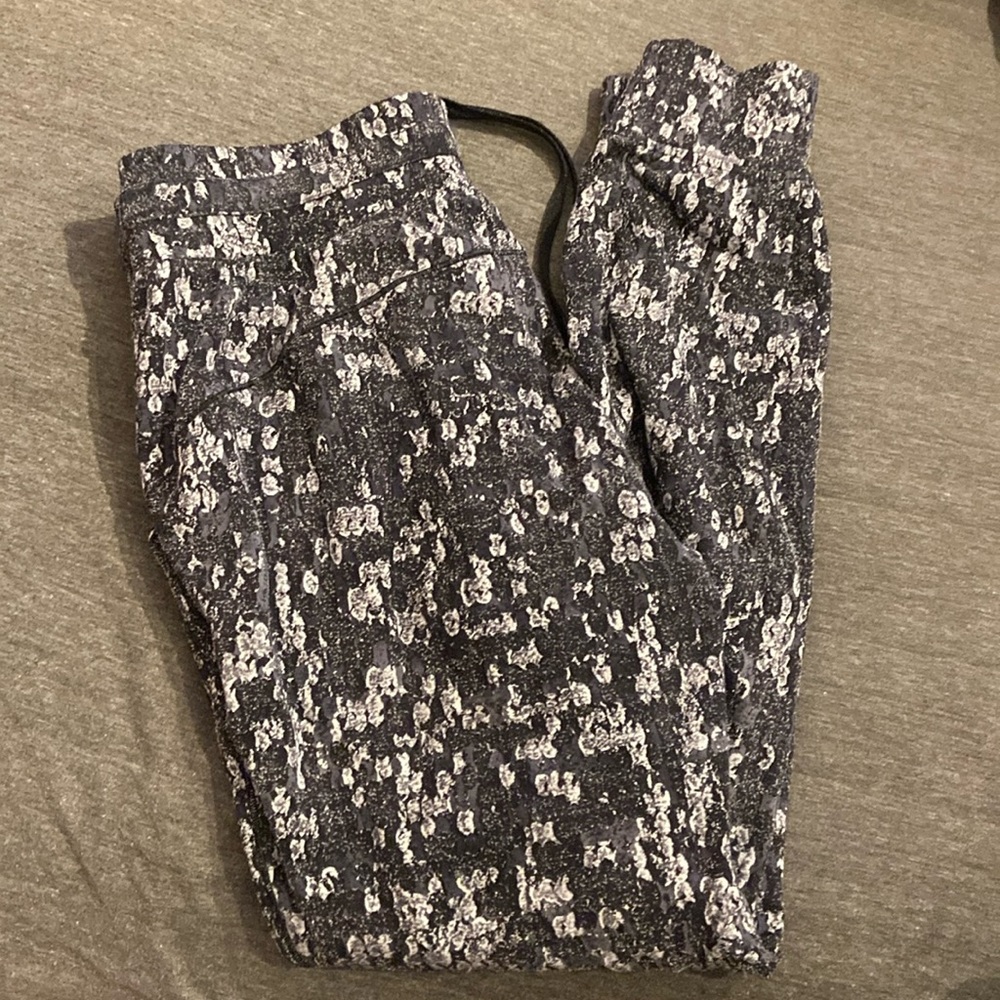 Lululemon joggers